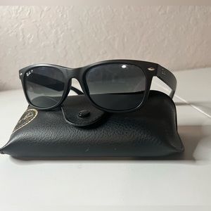 Ray bans new wayfarer classic sunglass